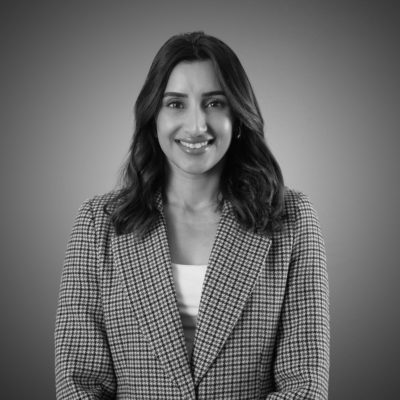  Syra Kapoor 